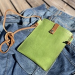 身軽におでかけ🎵ミニバッグ　レザーサコッシュ