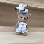 ハンドメイド　暑い夏到来🌊マリンルックコスチュームお着替え可能小さなテディベア風クマ🐻&カモメあみぐるみ