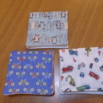  3枚セット　1枚100円♪ 子供用ハンカチ【男の子柄)（自転車・はたらく車・どうぶつたち）