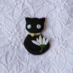 黒猫ブローチ 秋 白菊