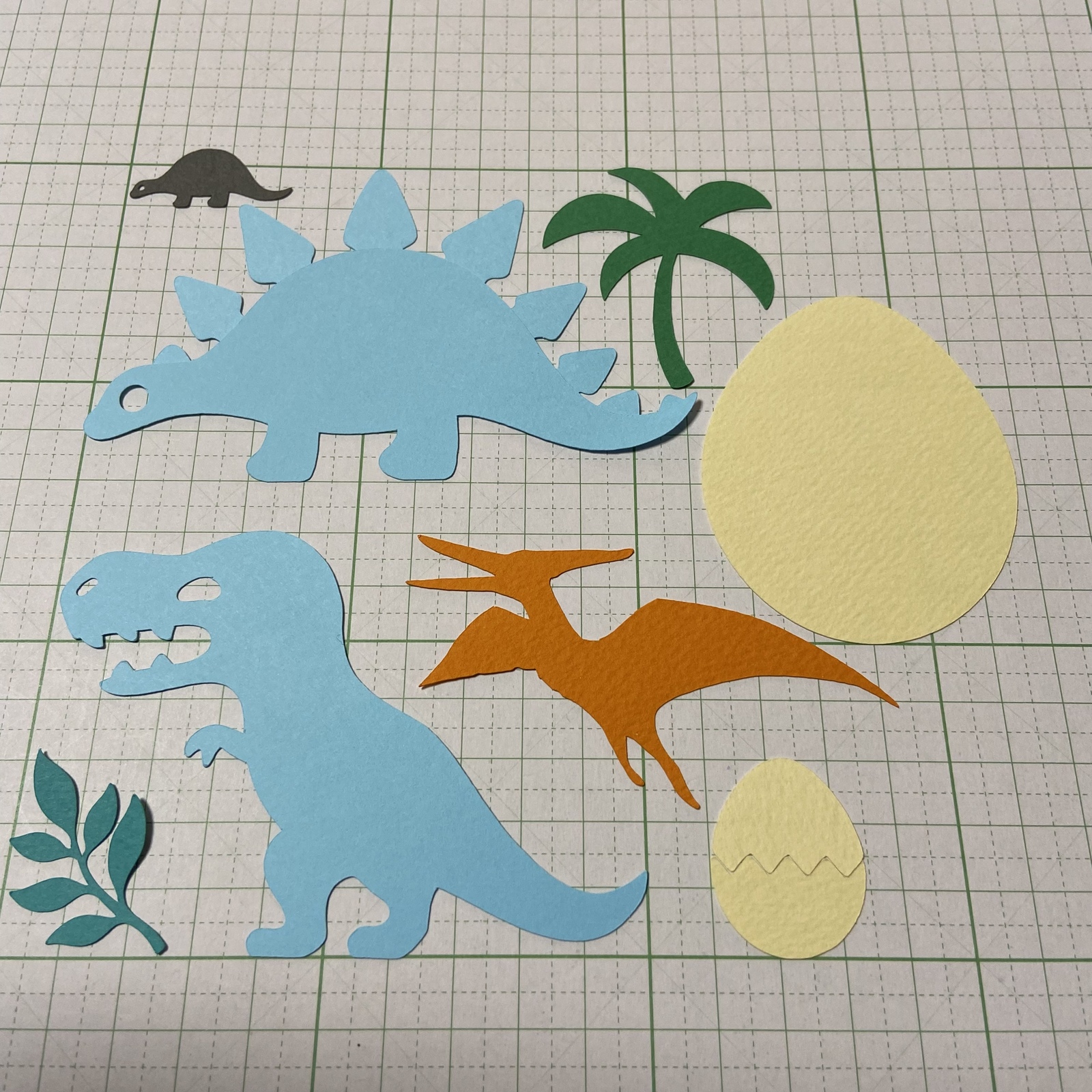 お得 恐竜 誕生日 ペーパークラフト ダイカット アルバム素材 色紙素材