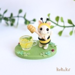 ミツバチにゃんこ