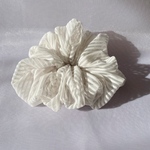 Striped scrunchie (white)