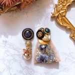 ボタンアクセサリー　イヤリング・ピアス　ヴィンテージボタン　インド刺繍リボン