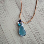 シーグラスの夏ネックレス（パール・紺・ターコイズ）