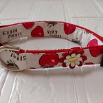 36~49cm🍓イチゴ柄首輪 中型犬
