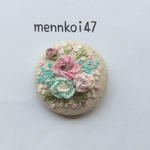 刺繍ブローチ