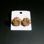 山葡萄サージカルピアス　4本花結び編み　ｍ220801