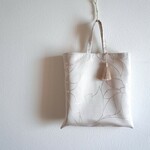 結婚式やパーティー、着物に合わせやすいフォーマルバッグ-オフホワイトのシンプルバッグ-トートバッグ 着物バッグ 結婚式サブバッグ 