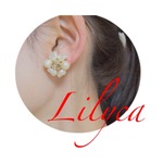 Pearly Flower Earring/pierce