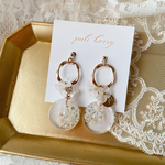 ふんわり揺れるピアス    イヤリング    レジンピアス    花