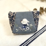 眠りうさぎちゃん＊手刺繍ファスナーポーチ＊