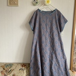 スワニープロデュース、コットンリネンサークルレース刺繍のフレンチスリーブワンピース