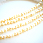 ￥450☆オフホワイトの淡水パール♡一連販売（約35㎝）