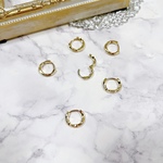 【6個】【ゴールド】小ぶり　ロック式　フープピアス ひねり　ツイスト シンプル　プチプラ ワンタッチ アクセサリー　パーツ　ハンドメイド　DIY　MB048−1