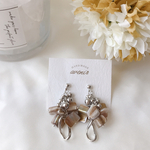 ★天然シェルタッセル　シルバーピアス★
