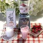 再販　hand made ミニチュア　ドールハウス　お家で　いちごジュース🍓
