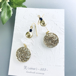 No.246  クリア＆ゴールドビーズ揺れる透かしゴールドピアス／イヤリング❣️1000円以上送料無料❣️ゴールド