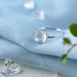 月の石＊シラーが美しく幻想的なホワイトムーンストーンのリング＊シルバー925＊13号、15号有り