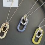 緊急値下げ❗️200円オフ❗️色合わせを楽しもう✨アクリルパーツのロングネックレス✨