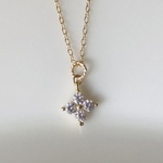 14kgf  ジルコニア✴︎ダイヤ✴︎フラワーチャームネックレス