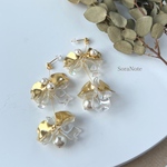 真鍮＊ヒラヒラ花びらとパールの揺れるピアス/イヤリング＋《クリアオーロラ》ブライダル＊前撮り＊金アレ対応