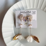 《8月SALE》お花のニッケルフリー𖧷イヤリング