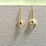 ちっちゃなお花ピアス