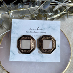 アンティークボタン　イヤリング