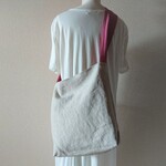 亜麻色リネン＊ショルダーバッグ（ローズピンク）幅広ショルダー＊斜めがけ
