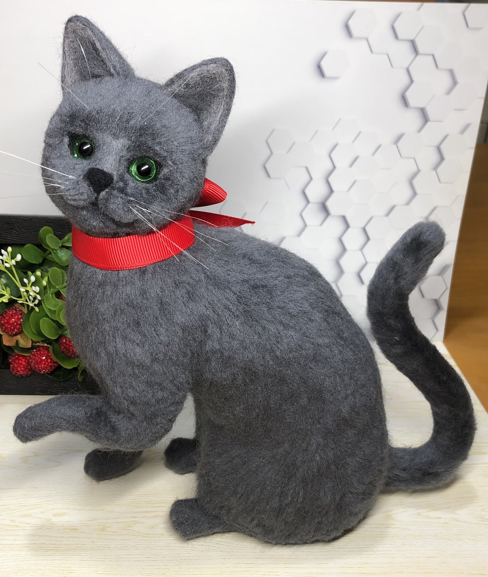 羊毛フェルト 置物　コノハズク　 約18cm 羊毛フェルト製置物 ニシアメリカオオコノハズク 羊毛フェルト