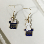 〈再販4〉可愛いうさぎちゃん　アシンメトリー ピアス