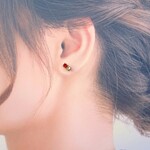 選べる「２人の誕生日」ピアス【記念日・誕生石・ペア・オパール】
