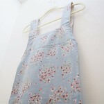 大人用エプロン・バッククロスエプロン薄手（bouquet・ブルー）☆送料無料☆