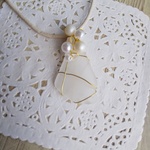 白のシーグラスのネックレス（ビーズ・⑦）