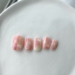 桃ネイル　うるうるネイル　ぷっくりネイル　ネイルチップ