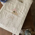 summerSALE！アンティーク刺繍クロスのウォールポケット・収納