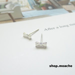 【ピアス】小さなシルバーピアス　リボンピアス　プチピアス