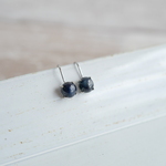 希少スターサファイア　フックピアス