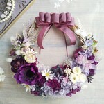Jolie botanique＜anémone moderne＞＊ハーフムーンリース＊秋＊プリザーブドフラワー＊お花＊ギフト＊結婚祝い＊新築祝い＊両親贈呈品＊秋リース＊敬老の日＊古希祝い＊喜寿祝い