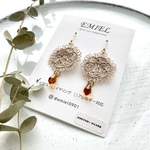 【SWAROVSKI】11月誕生石　雫型トパーズ＆亜麻色レースのゴールドピアス(360)