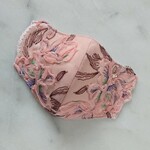 ＊限定１点＊ふんわりアッシュピンクの上品刺繍が美しいレースマスク