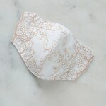 優美な上品刺繍が美しいレースマスク