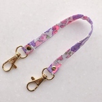 NEW♡ネオン リバティ「ベッツィ 」（ピンク＆パープル）ストラップ  26㎝♪ショートストラップ♪両側にナスカン付き♪ハンドストラップ