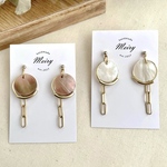 ピアス 大人シェルのチェーン ピアス / イヤリング / チタンピアス / 樹脂ピアス / シンプル