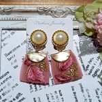 インド刺繍 イヤリング/ピアス パール カボション フラワー リボンタッセル シンプル ピンク
