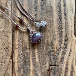 キャッツアイアイオライトサンストーンのマクラメネックレス