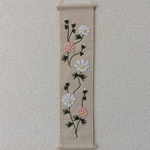  ちりめん細工：秋桜のタペストリー