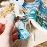 【絵画ピアス】モネ《睡蓮》　涼しげ　青　名画　美術館　ゴッホ　ミュシャ　景色　水族館　夏　海　
