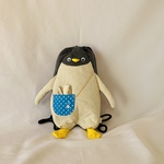 いつでも一緒！　グレーのペンギン着（Lサイズ/ナップサック、ショルダーバッグ両用タイプ）